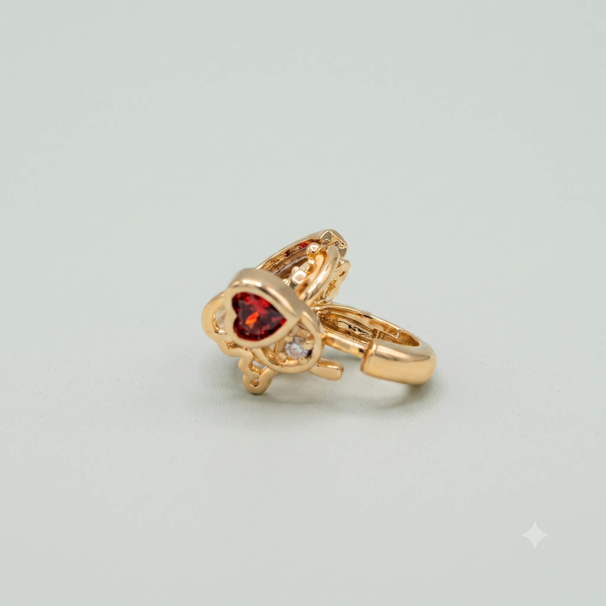 Grapa de Goldfilled  con Diseño de Elefante y Zirconia  mod. 1380