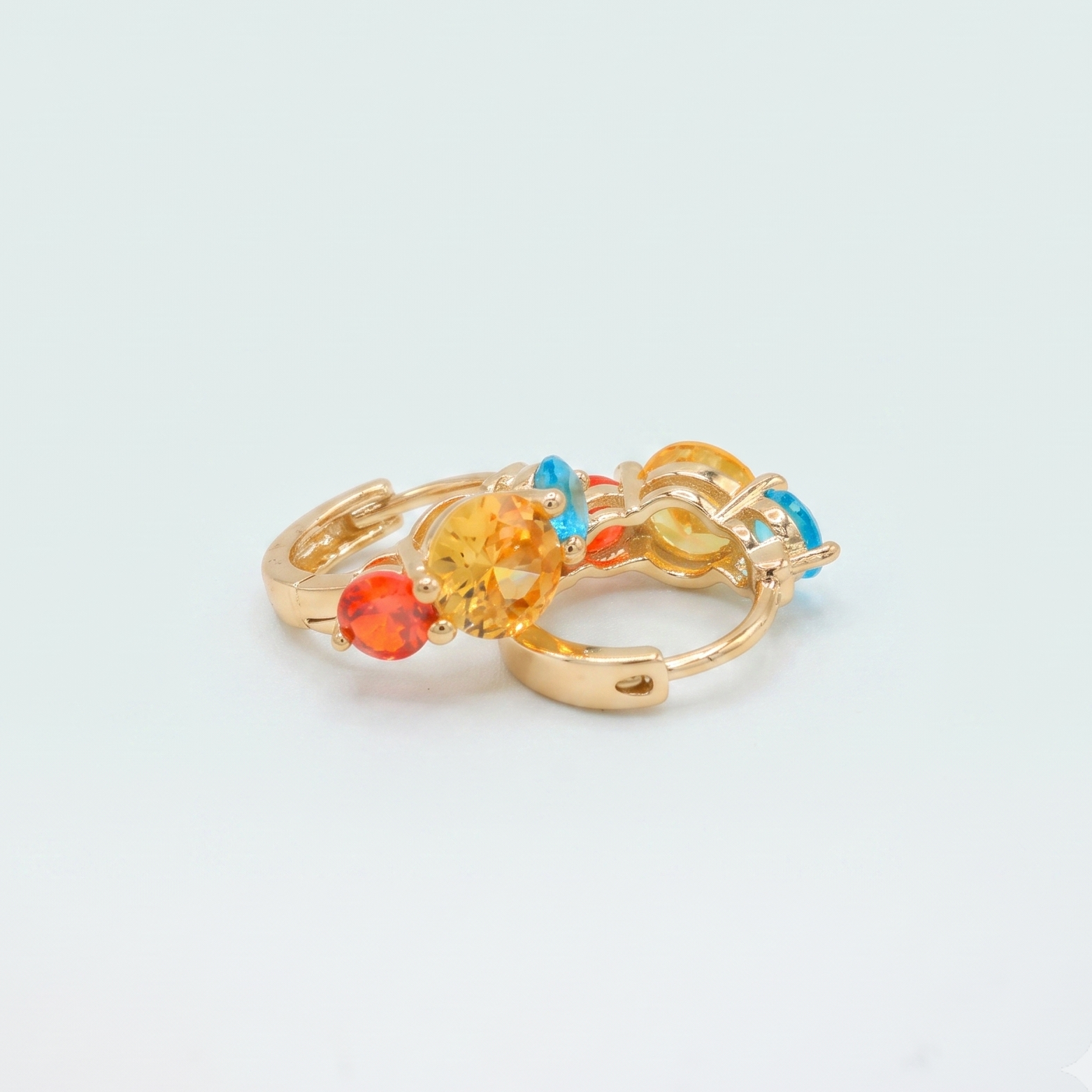 Grapa de Goldfilled con Zirconias Circulares de Color mod. 1386
