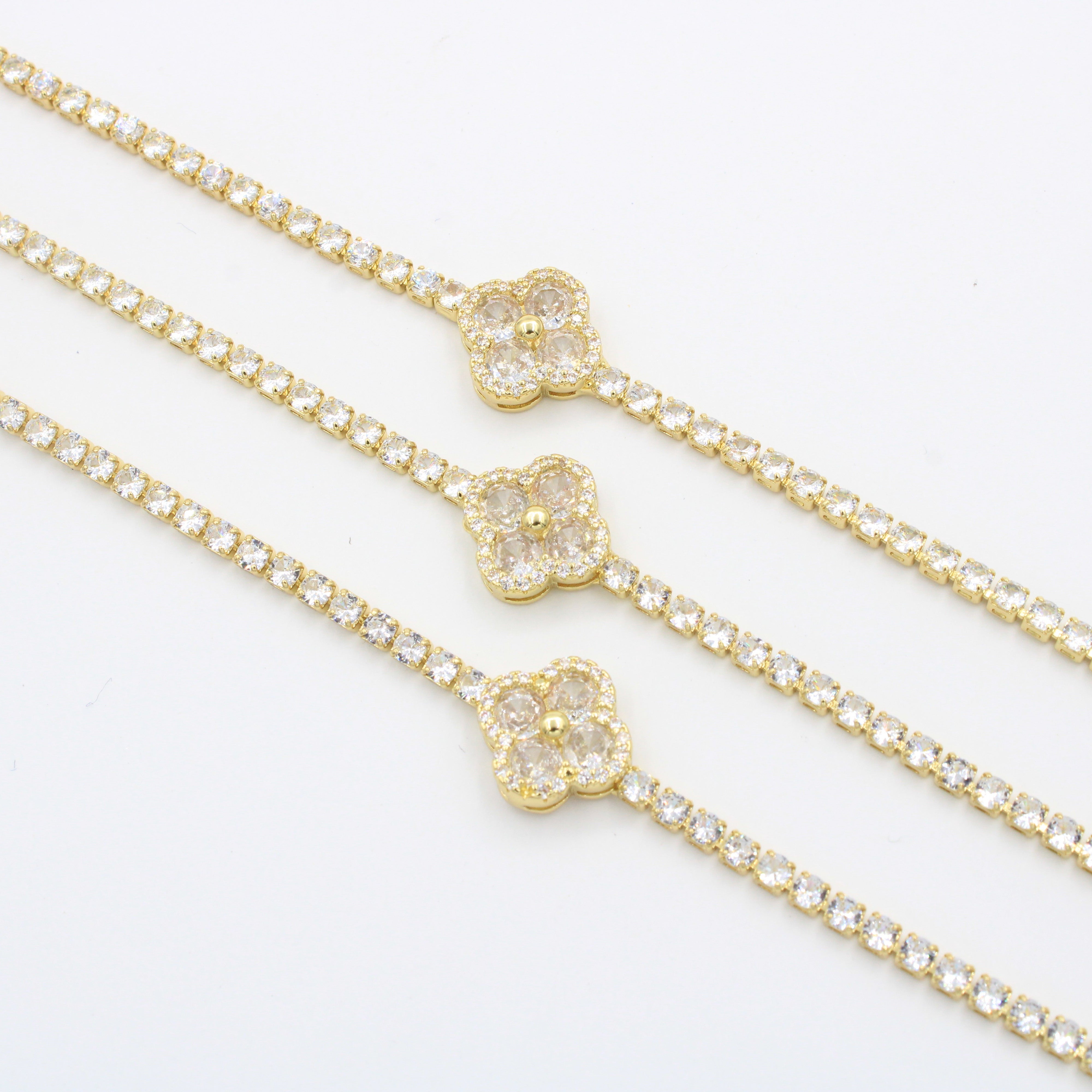 Paquete Pulseras 3 pz Tréboles Brillantes mod. 13006