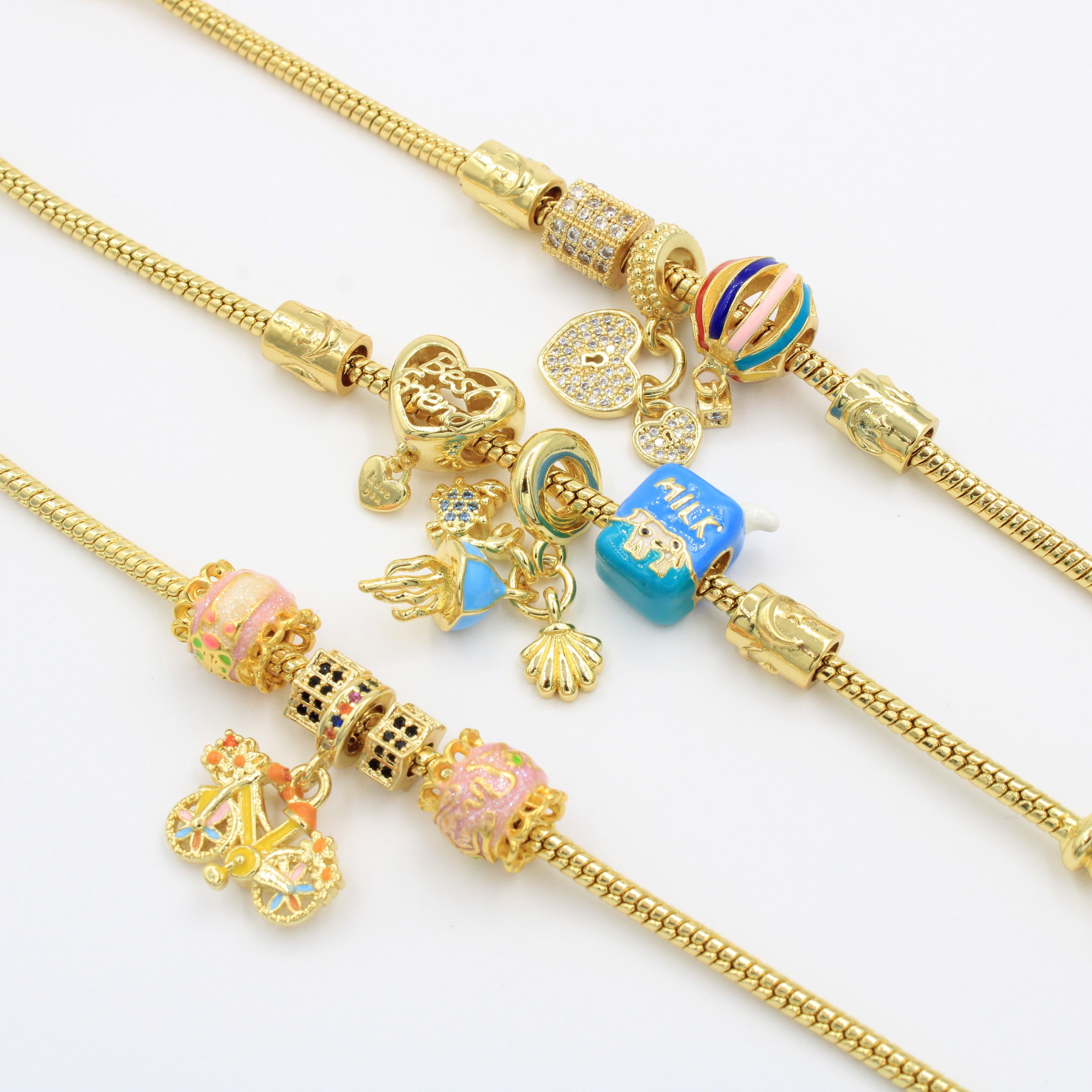 Paquete Pulseras 3pz con Dijes Fancy mod. 13013