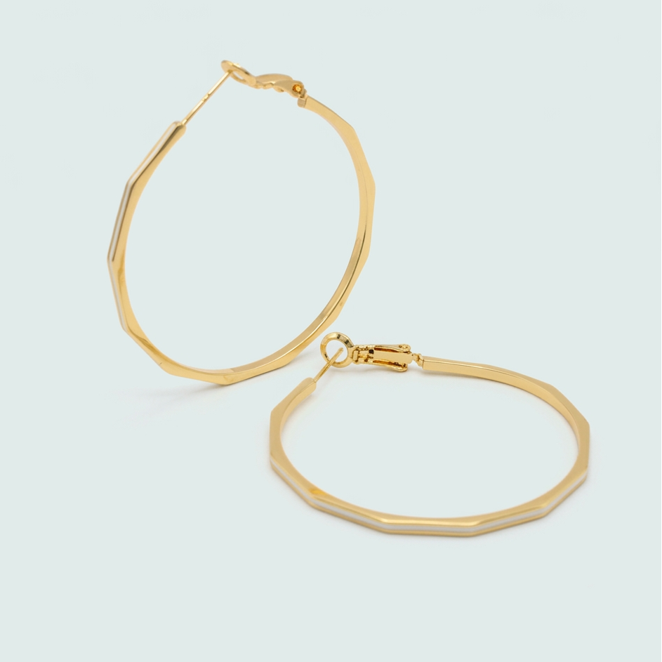 Arracada de Goldfilled con Diseño de Endecágono con Raya Blanca mod. 1354