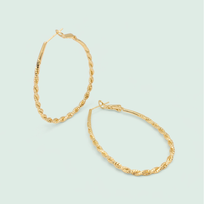 Arracada de Goldfilled Ovalado con Diseño Torzal Grande mod. 1359