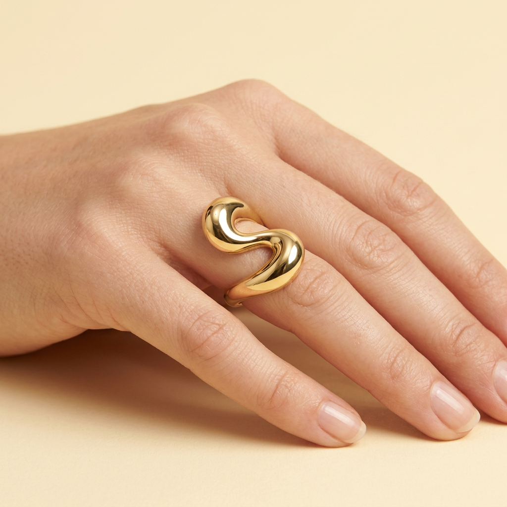 Anillo de Goldfilled con Diseño de S Liso y Grande mod. 1311