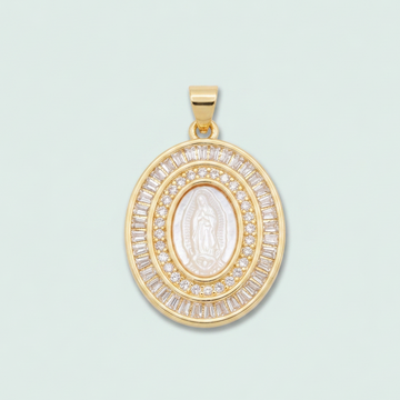 Medalla de Goldfilled de la Virgen de Guadalupe con Centro Blanco y Zirconia Oval mod. 1331