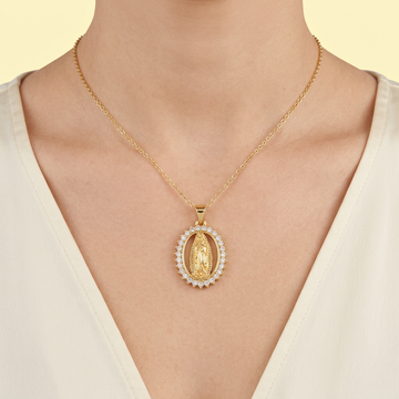 Medalla de Goldfilled  con Diseño de la Virgen de Guadalupe Oval Hueco con Zirconia mod. 1279