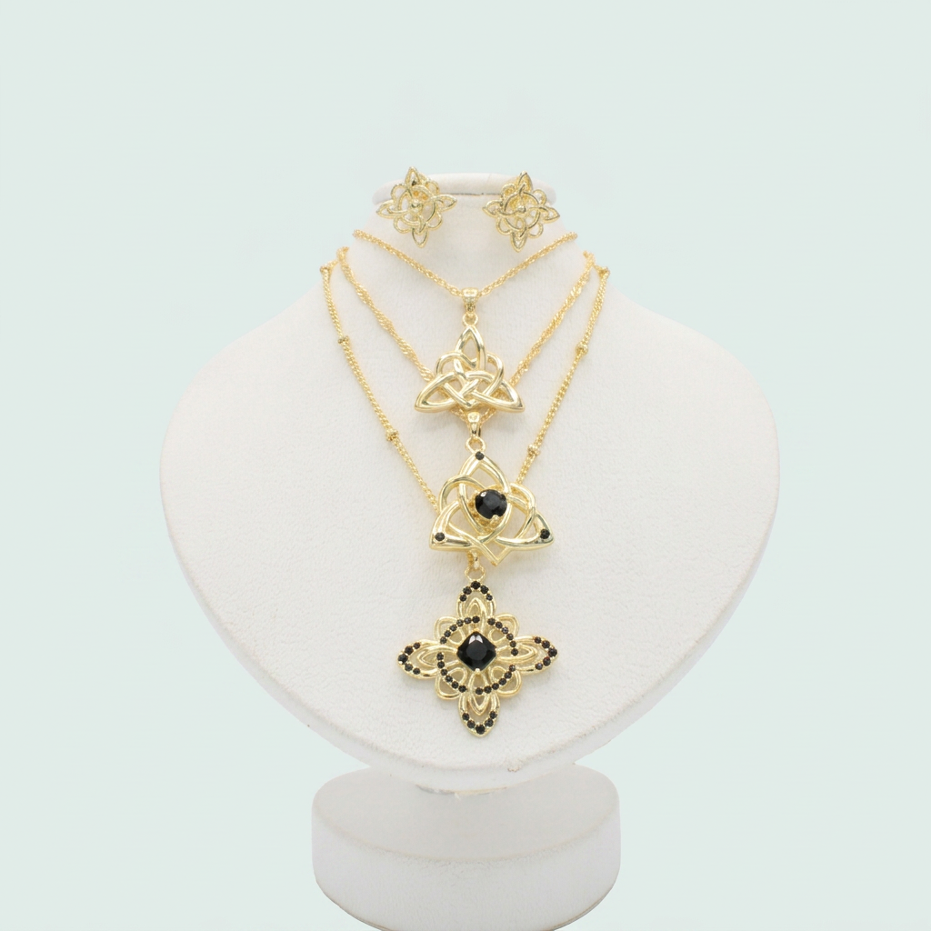 Set Especial de Joyería de Goldfilled Diseño con Dijes de Nudo de Bruja mod. 1107