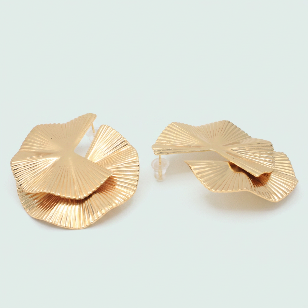 Arete de Oro laminado Con Diseño de Abanico Doble Grande mod. 1461
