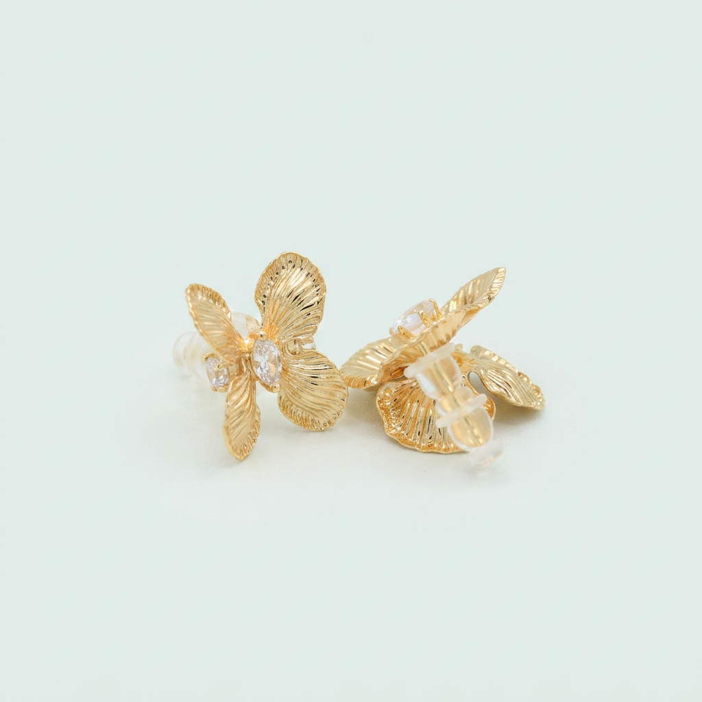 Arete de Goldfilled Con Diseño de Flor con Tres Petalos y Zirconia mod. 1226