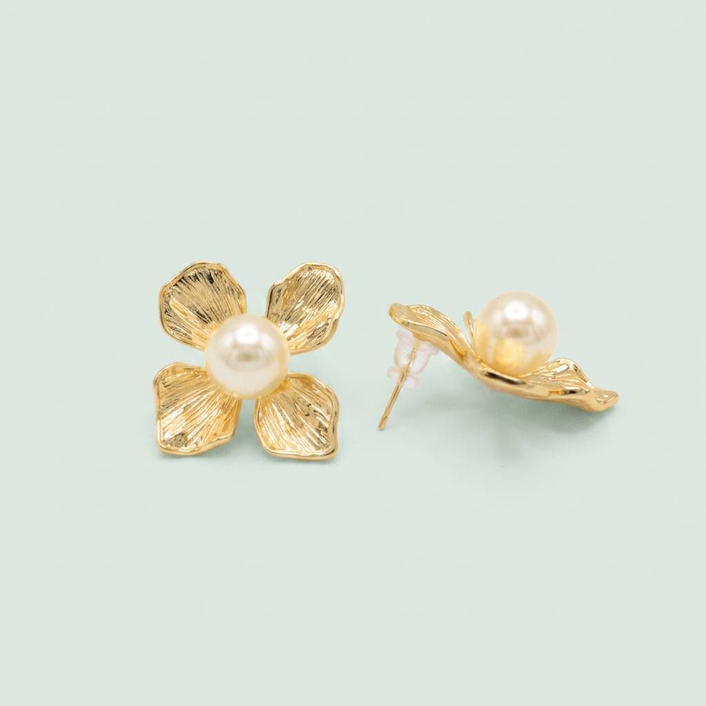 Arete de Oro Laminado Flor Dorada  y Perla mod. 1489