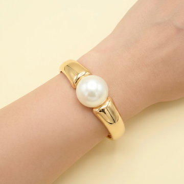 Aro de Goldfilled con Perla Tipo Anillo mod. 1125