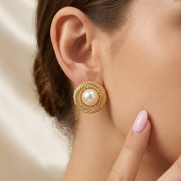 Arete de Goldfilled Diseño Espiral con Perla mod. 3108