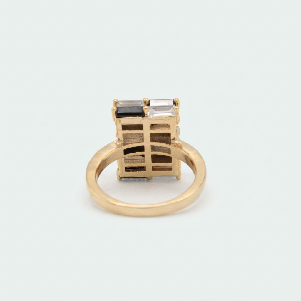 anillo de Goldfilleld con diseño de Cuadrado con Zirconia Blanca y Negra 1374