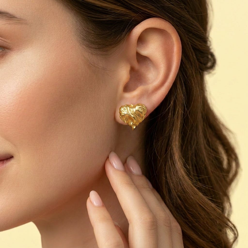 Arete de Oro Laminado de Corazón Texturizado mod. 3062