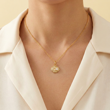 Dije de Goldfilled con Diseño de Concha con Perla y Zirconia  mod. 1322