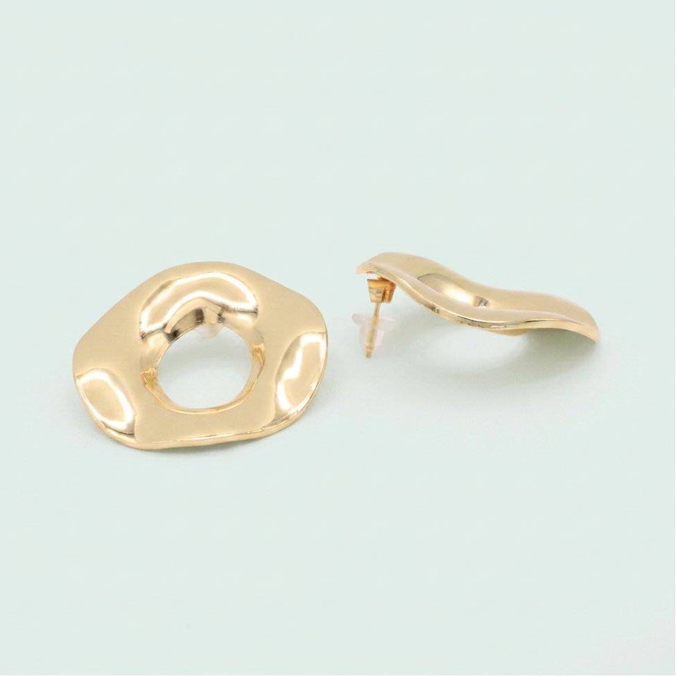 Arete de Oro laminado Circular Hueco Semi Ondeado Grande  mod. 1459