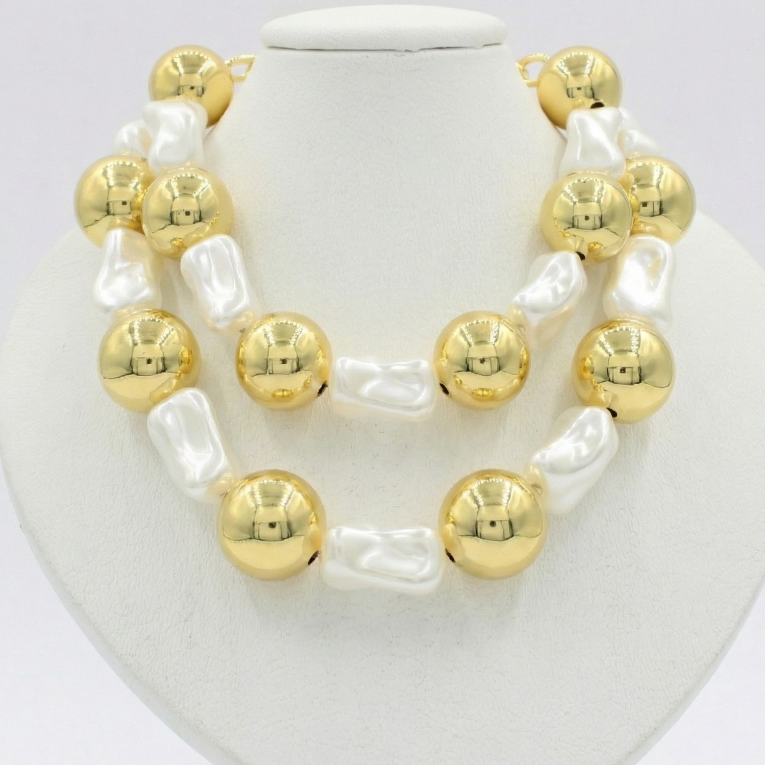 Paquete 2pz Collar de Goldfiled Esferas con Detalles Nacarados mod. 16008