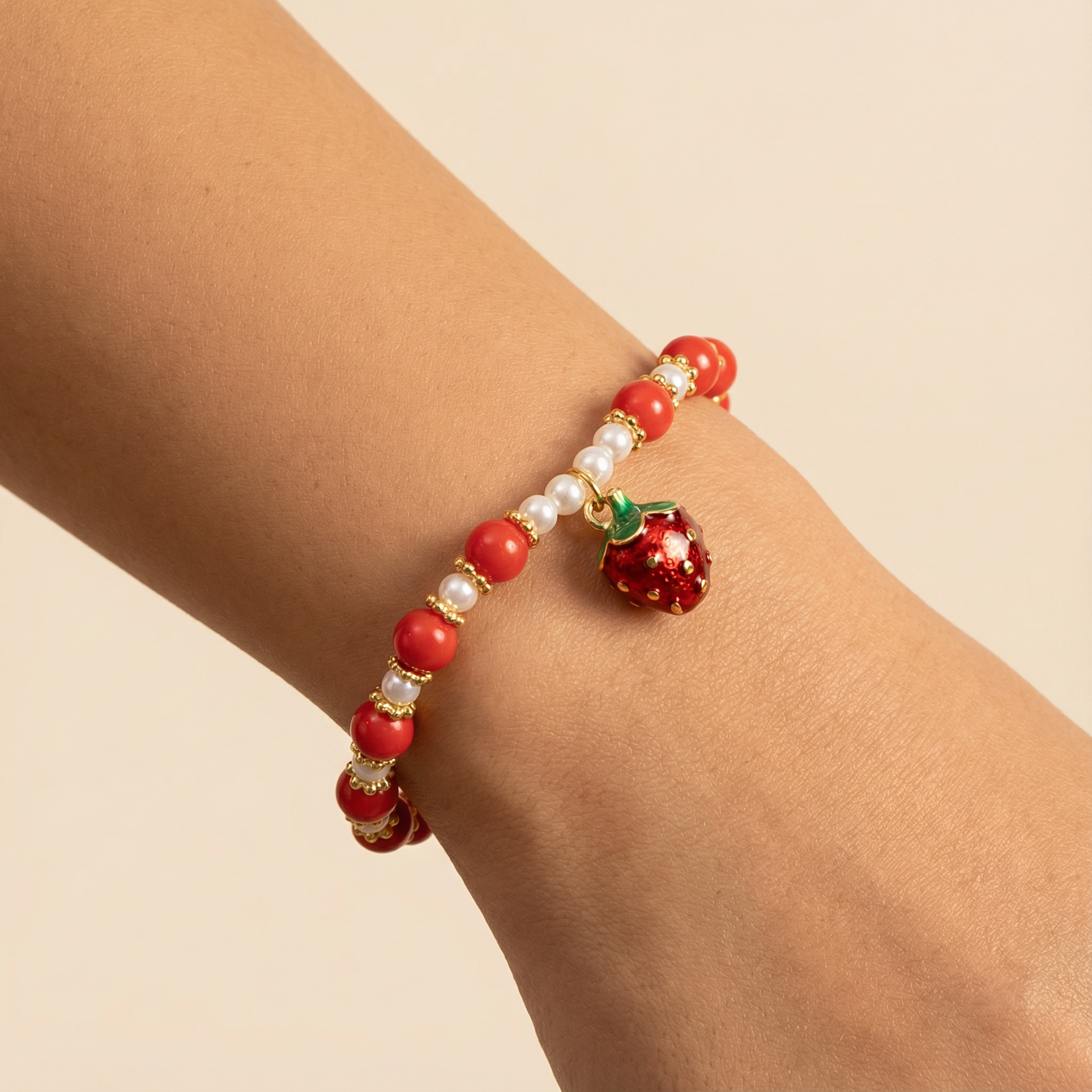 Paquete Pulsera Goldfilled 3pz con Fresa Colgante mod. 13032