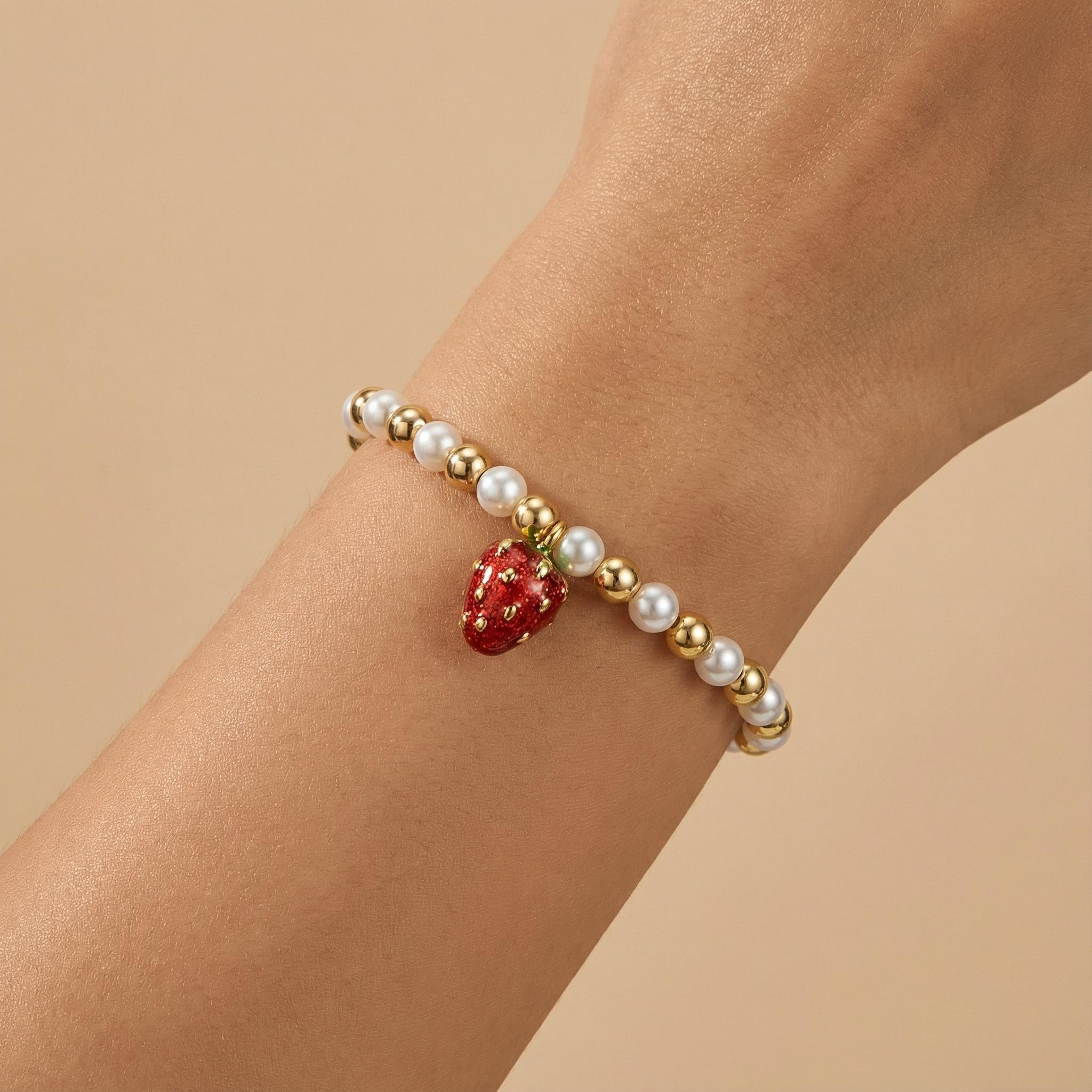 Paquete Pulsera Goldfilled 2pz Colagante de Fresa mod. 13044