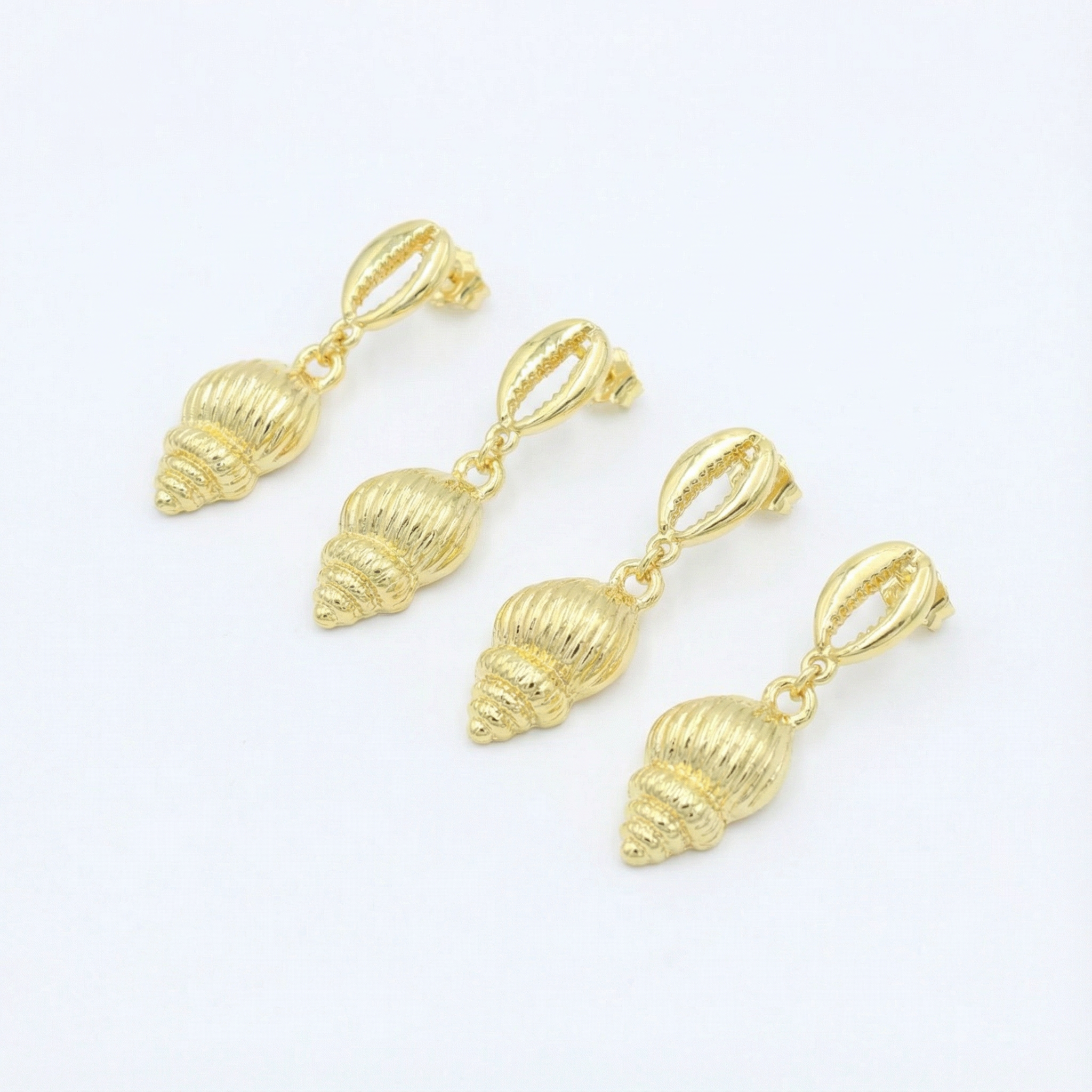 Paquete 2pz Arete de Goldfiled Concha de Mar mod. 15010