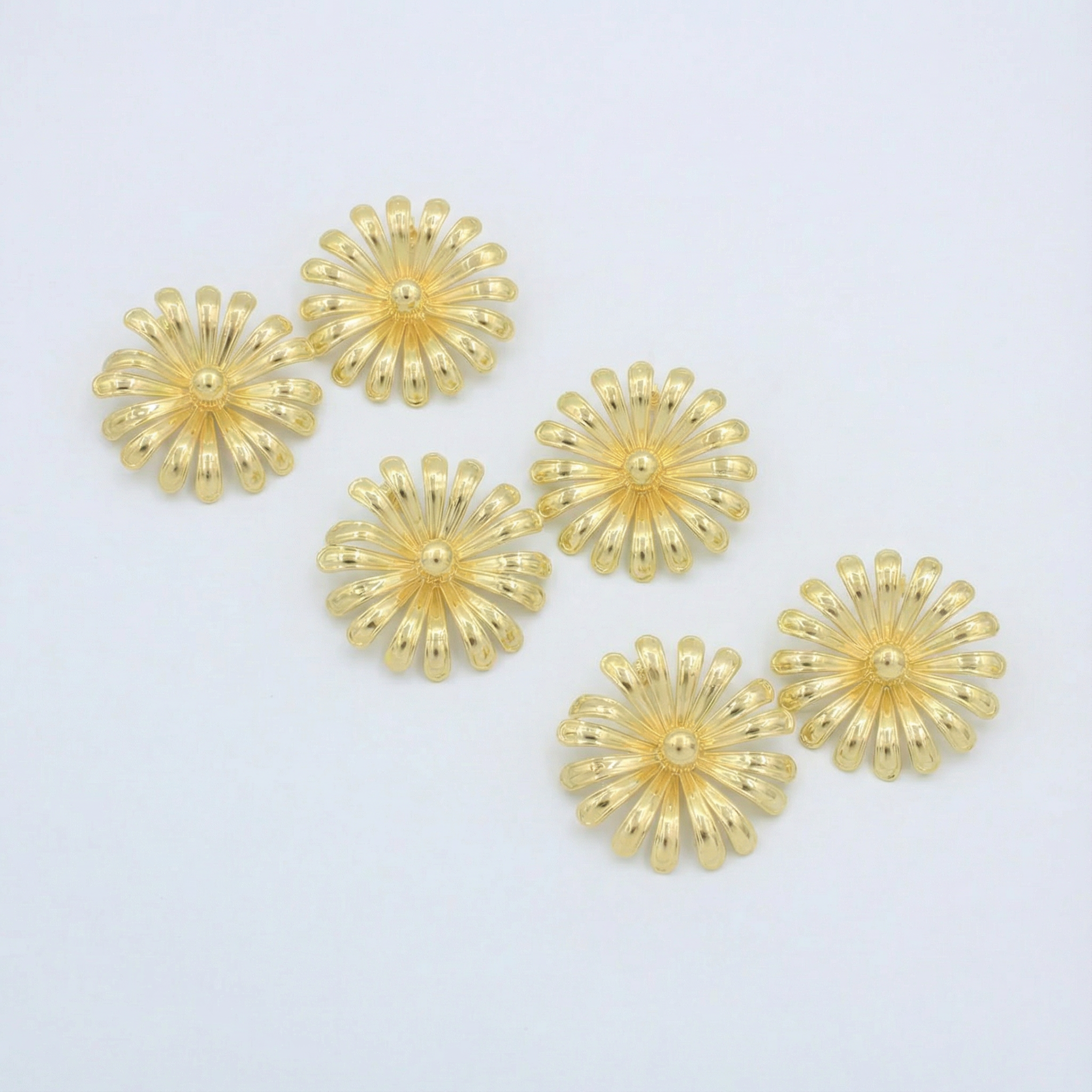 Paquete Arete de Goldfiled  3pz Margarita mod. 15001