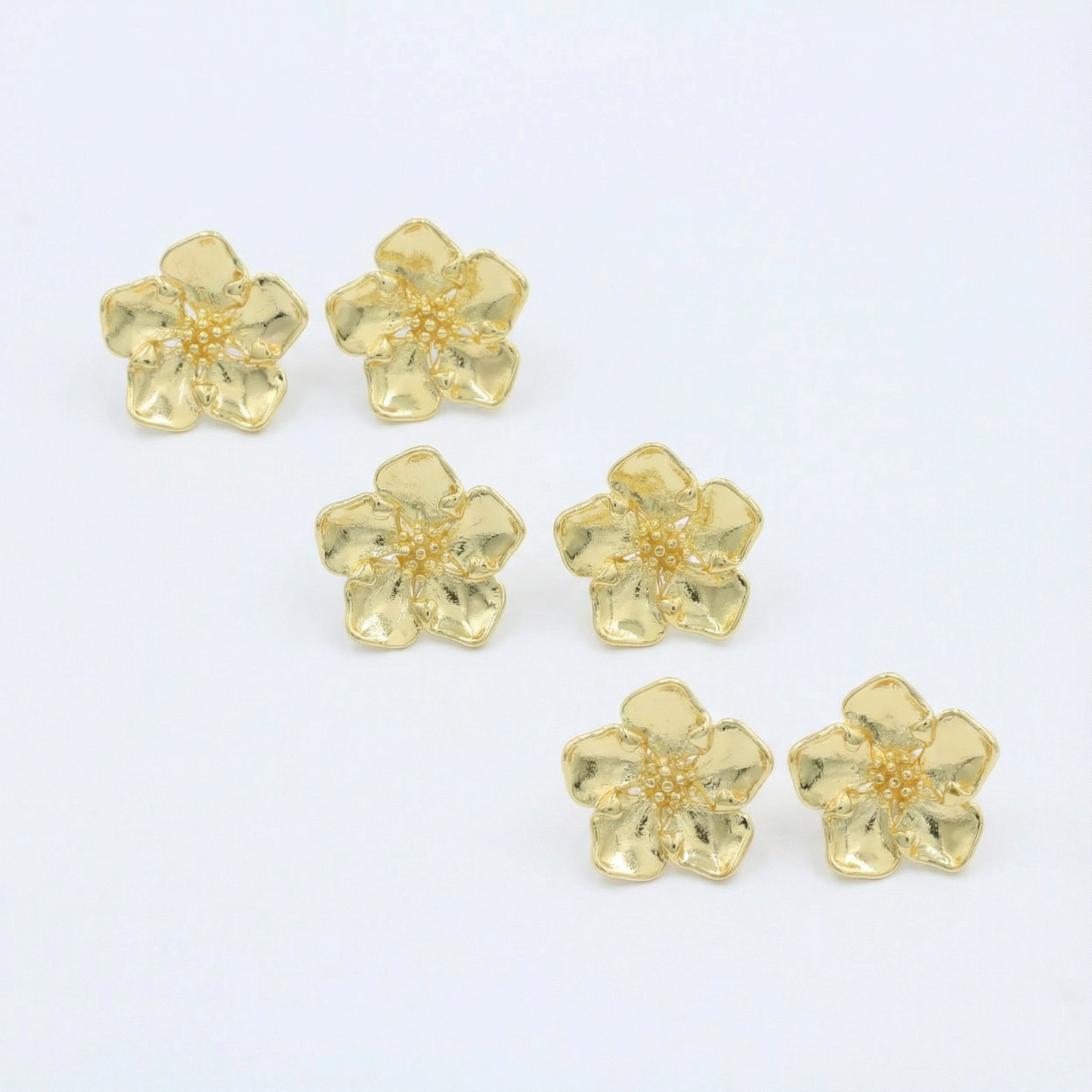 Paquete 3pz Arete de Goldfiled Flor Tropical mod. 15011