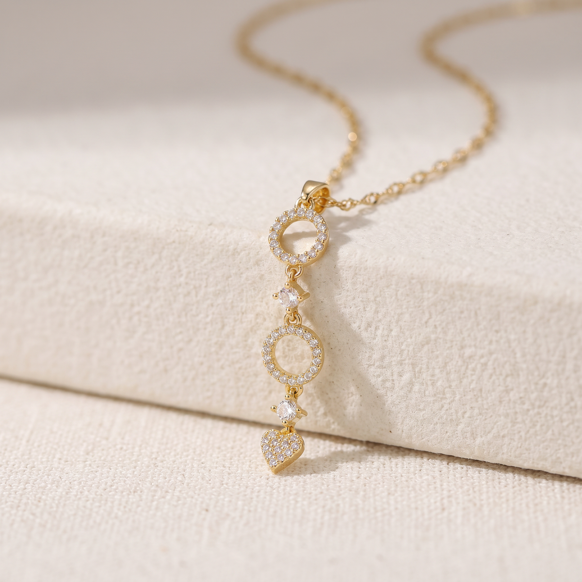Gargantilla de Oro Laminado Doble Sol y Corazón Colgante con Zirconia mod.1571
