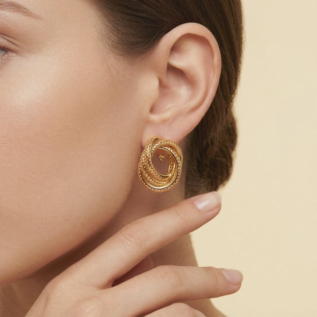 Arete de Oro laminado Circular Triple Calado Entrelazado mod. 1458