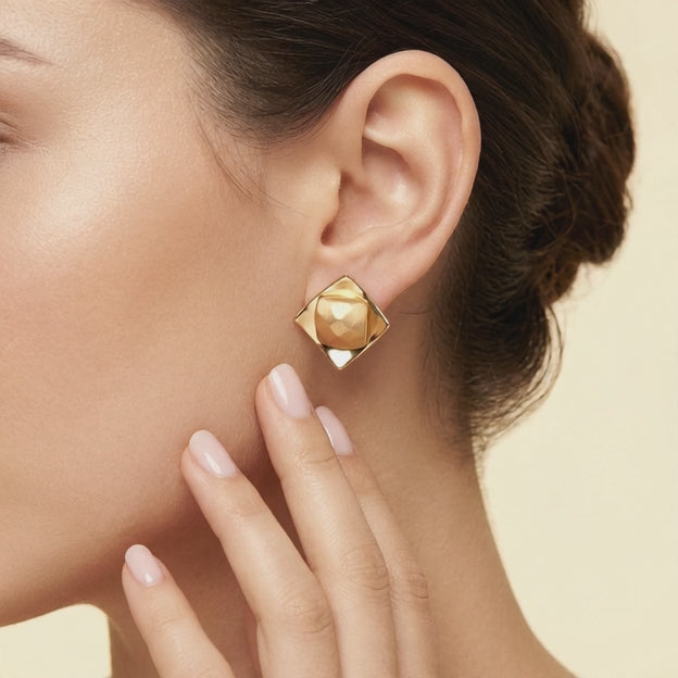 Arete de Oro Laminado Doble Cuadrado Facetado mod. 1488