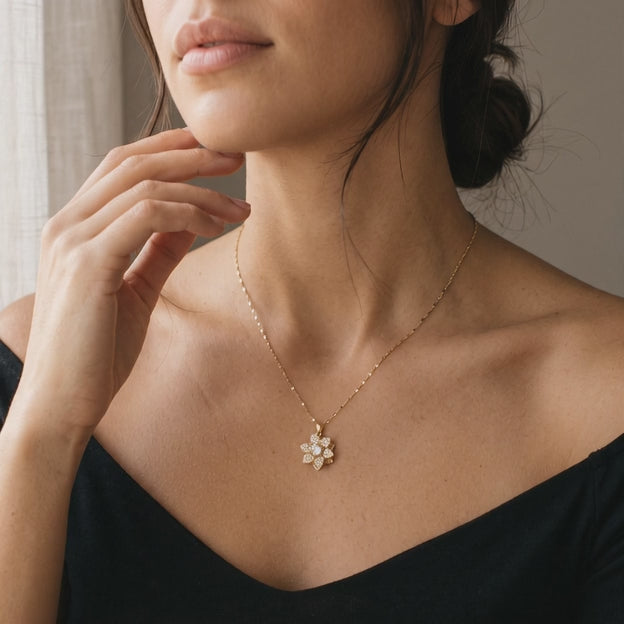 Gargantilla de Oro Laminado  de Pascua con Zirconia Blanca Giratorio mod.1568