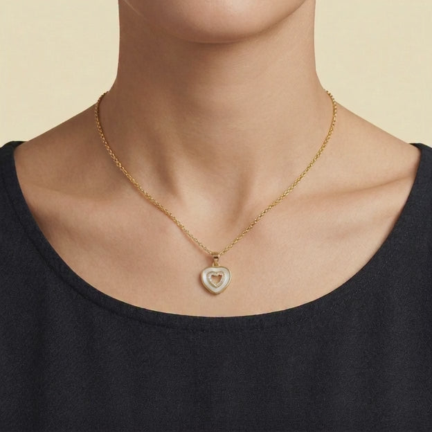 Dije de Goldfilled con Diseño de Corazón Hueco con Madre Perla y Zirconia mod. 1321