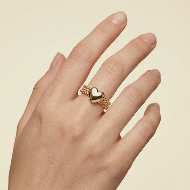 Anillo de Goldfilled Con Diseño de Corazón y Tejido de Canasta mod. 1308