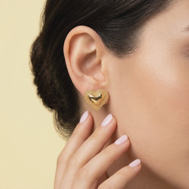 Arete de Oro Laminado Corazón con Bordes de Puntos mod. 1487